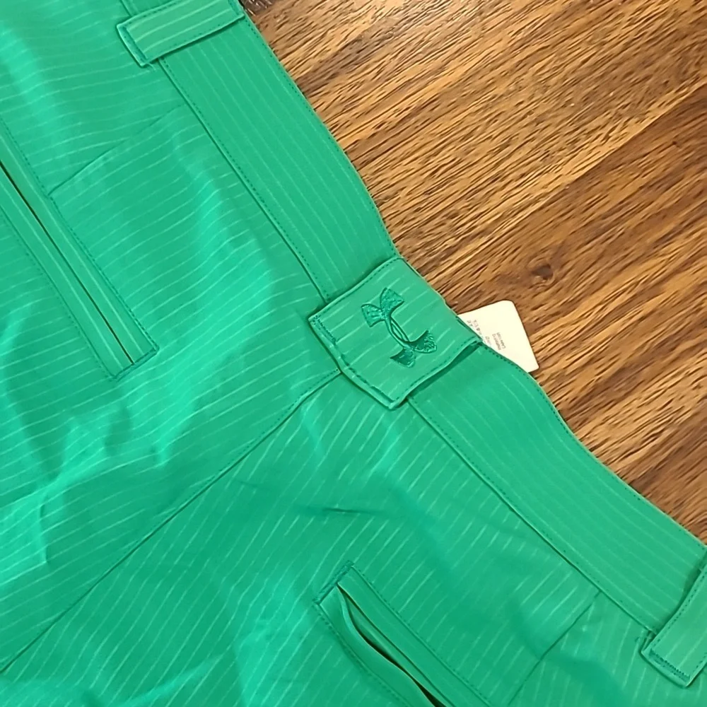 Green pin stripe Under Armour Golf Shorts Size 36